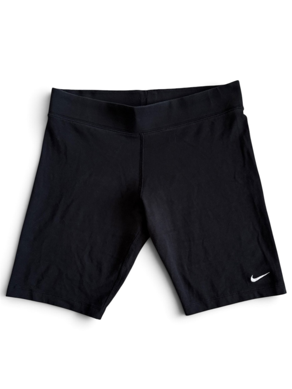 Nike Women’s Essential Bike Shorts 9” Large